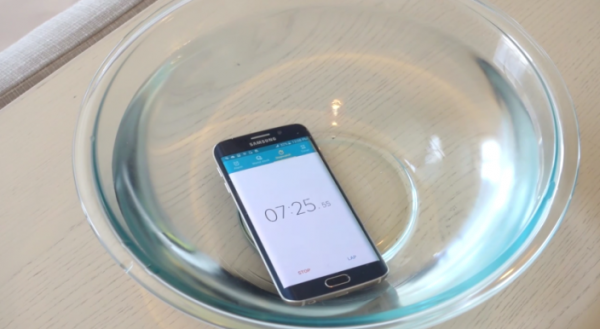 Samsung Galaxy S6 edge Wassertest